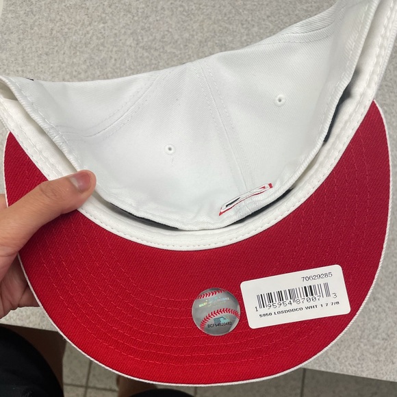 Los Angeles Dodgers Fitted Hat Red Undervisor - Picture 4 of 6